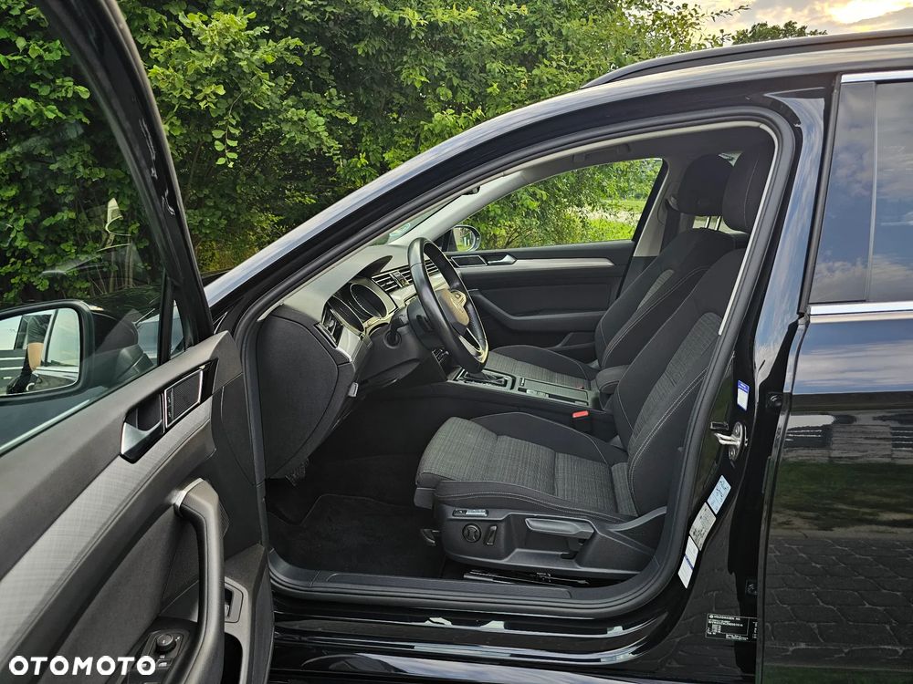 Volkswagen Passat 2.0 TDI (BlueMotion Technology) DSG Highline - 9
