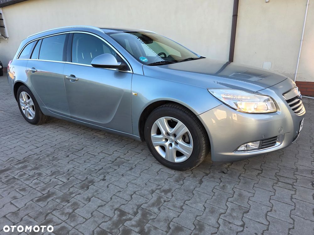 Opel Insignia - 1