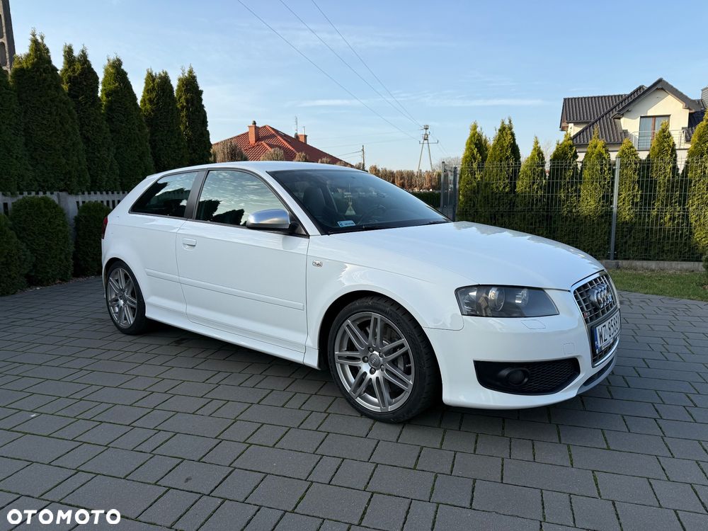 Audi S3 2.0T FSI Quattro - 3