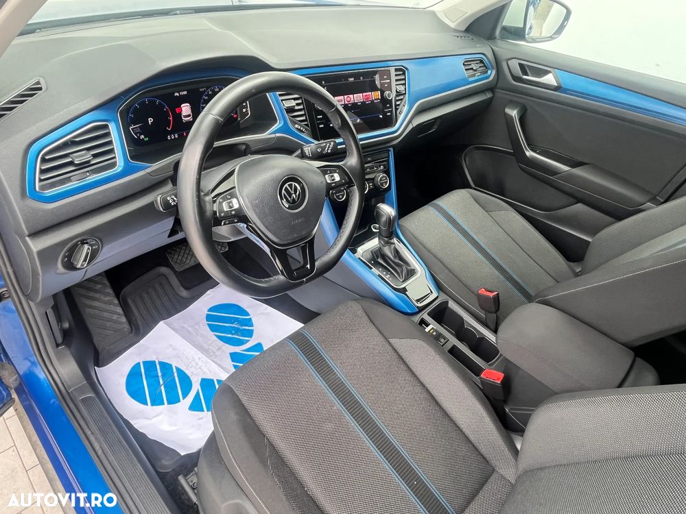 Volkswagen T-Roc - 12