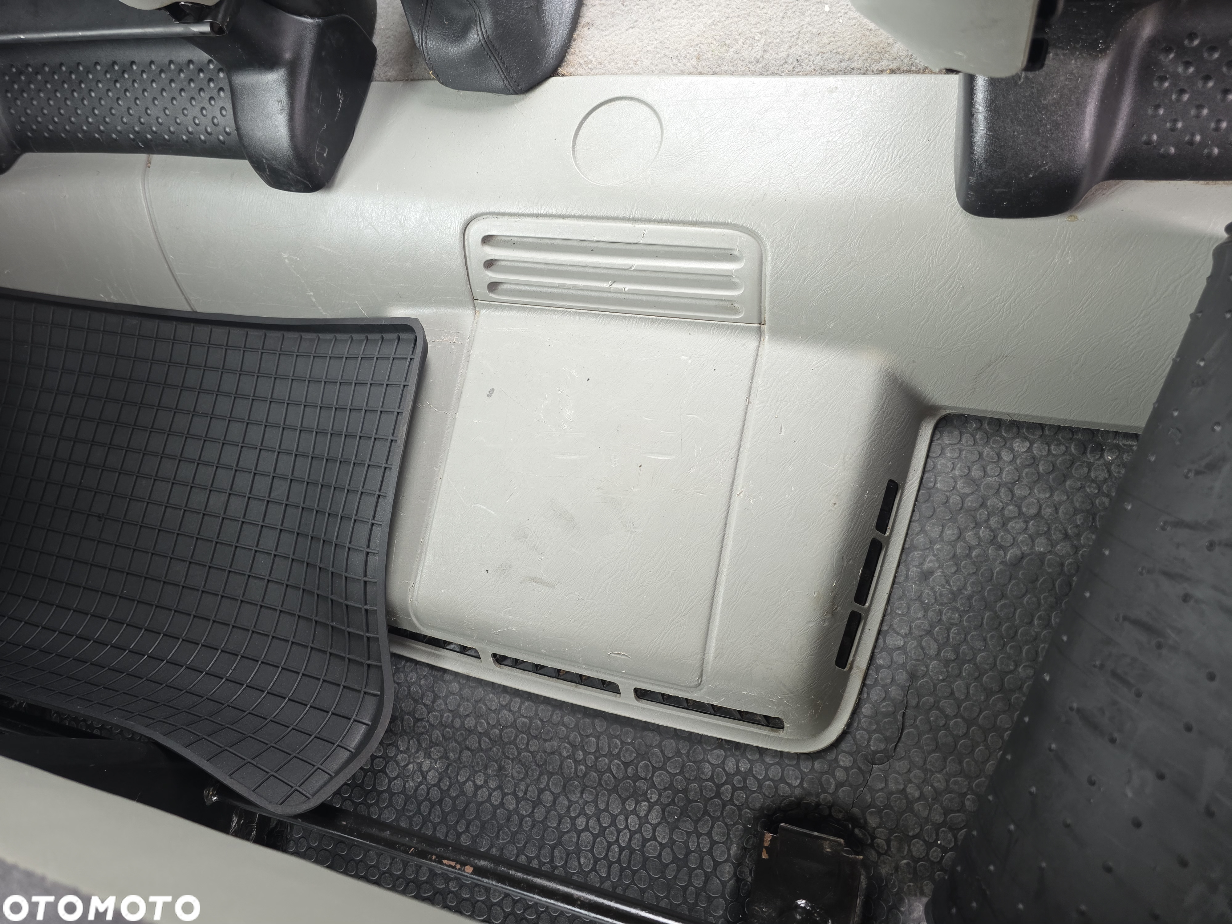 Renault Trafic 2.0 dCi 115 Combi L1H1 teilverglast - 15