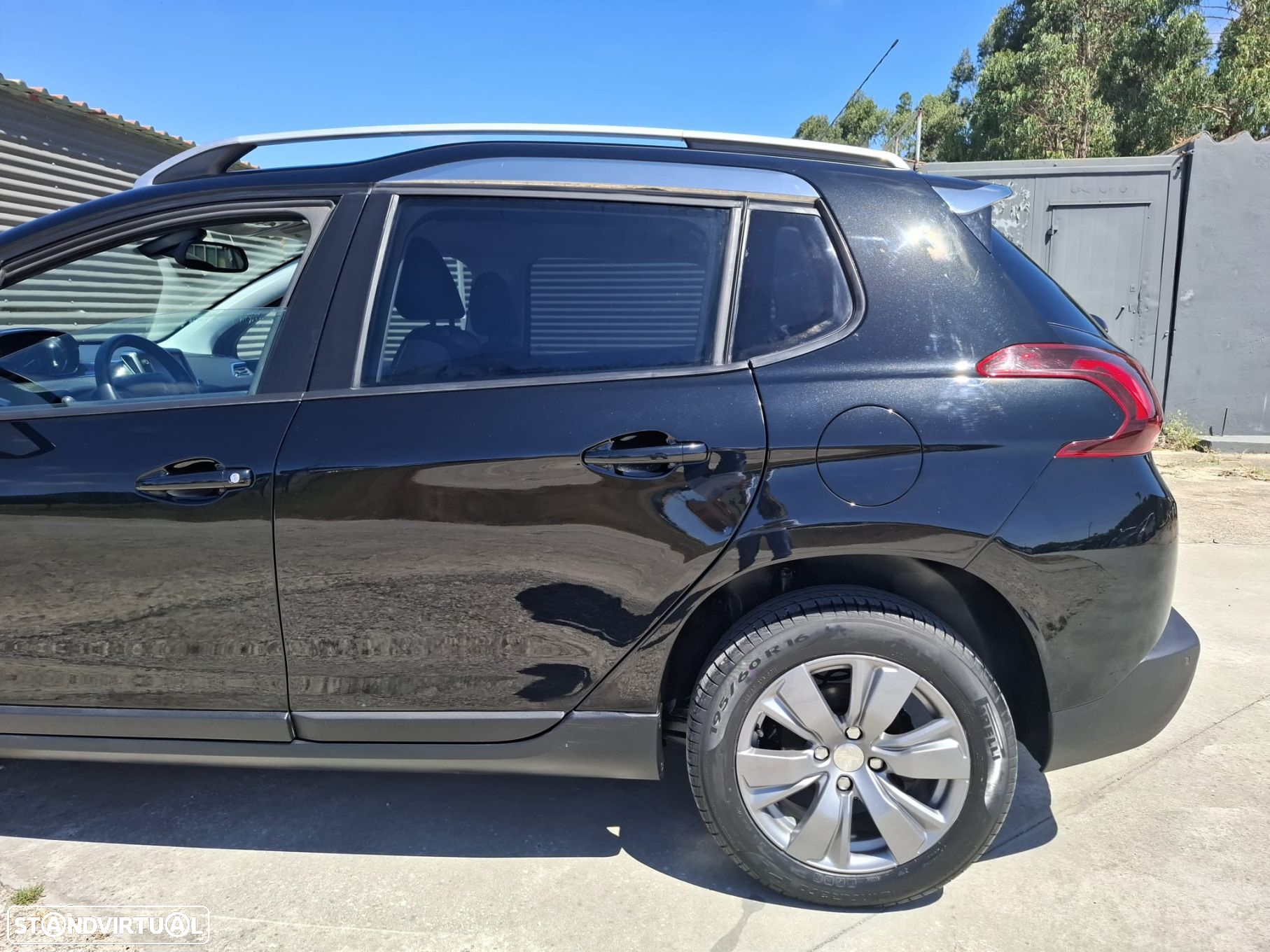 Peugeot 2008 1.2 PureTech Active - 13