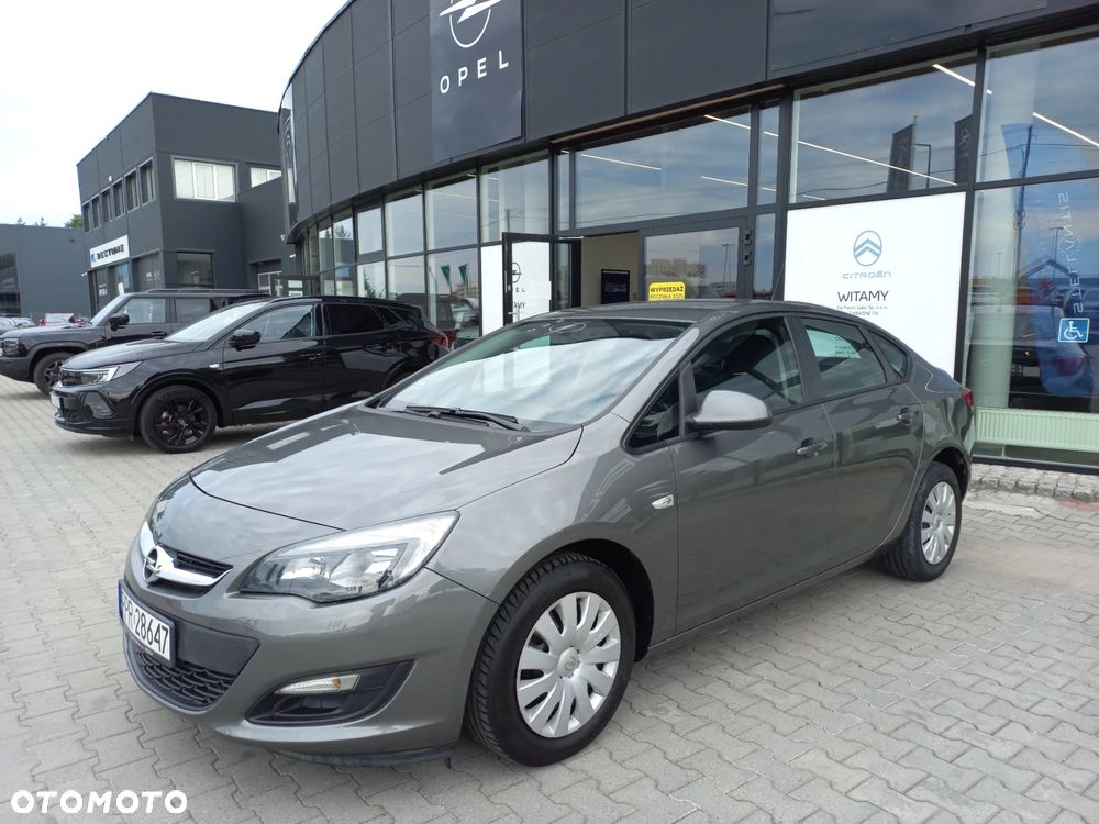 Opel Astra 1.6 EU6 - 1