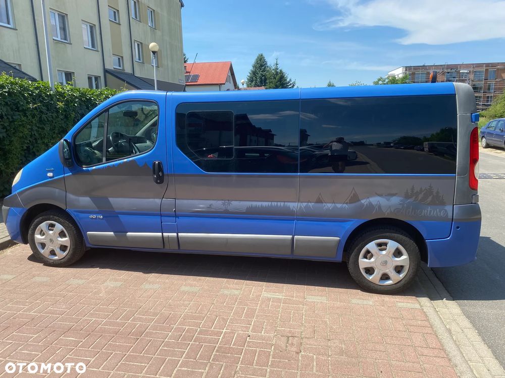 Renault Trafic - 25
