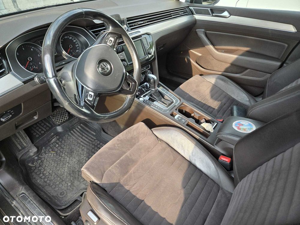 Volkswagen Passat - 3