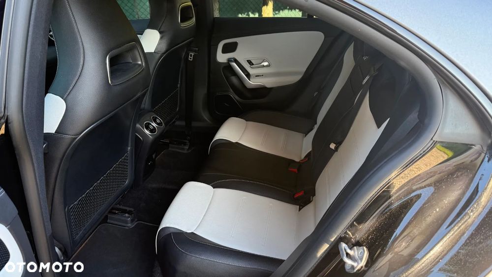 Mercedes-Benz CLA AMG 35 4-Matic 7G-DCT - 9