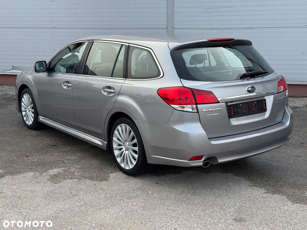 Subaru Legacy 2.5i Lineartronic Sport - 3