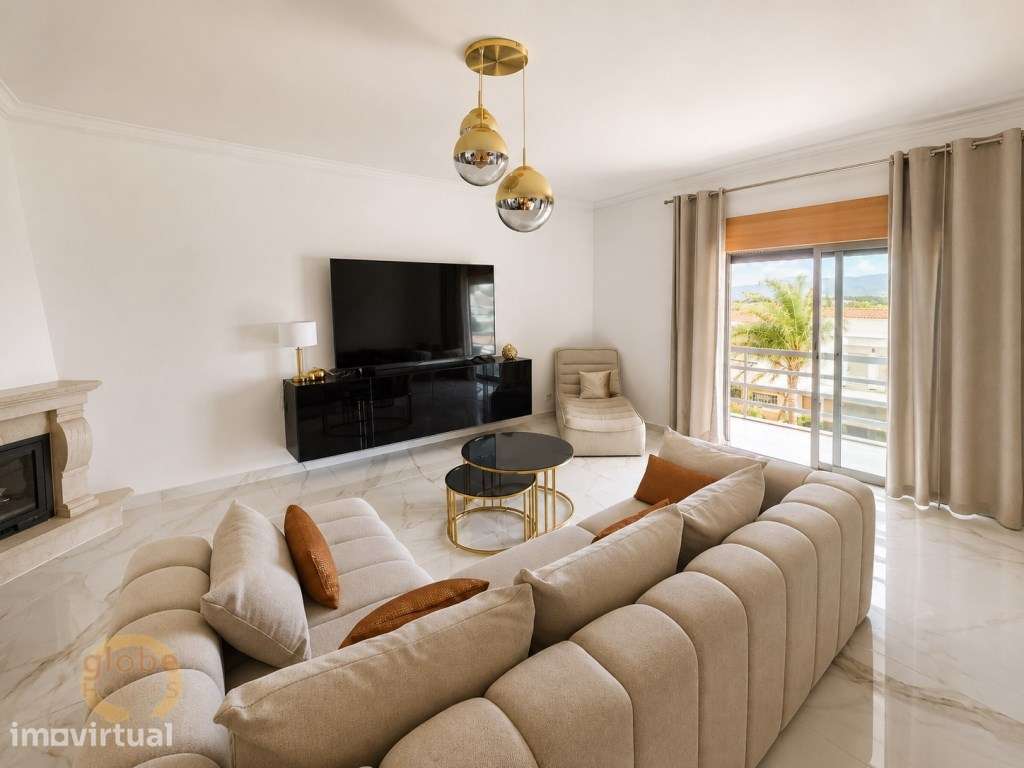 Apartamento T3 com 2 Lugares de Garagem - Grande imagem: 2/25