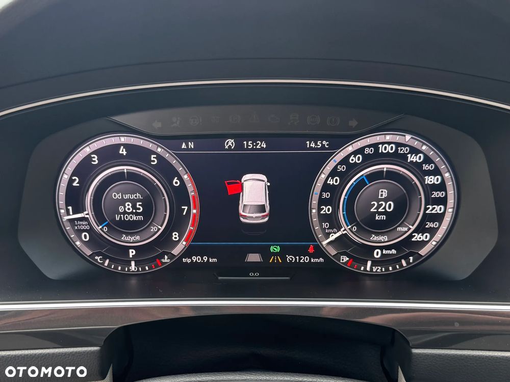 Volkswagen Tiguan - 25