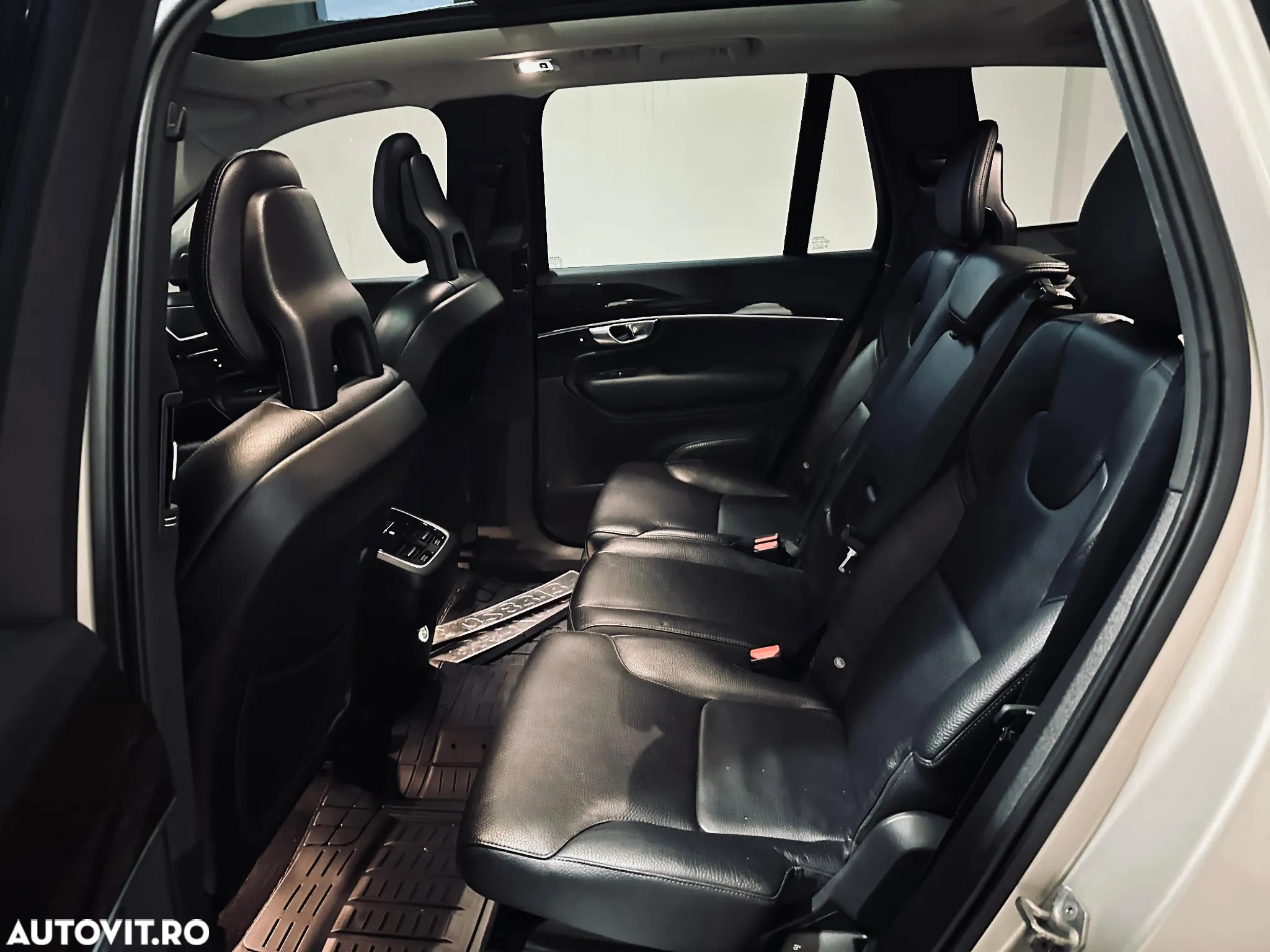 Volvo XC 90 T6 AWD Geartronic Inscription - 9