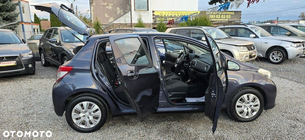 Toyota Yaris - 25