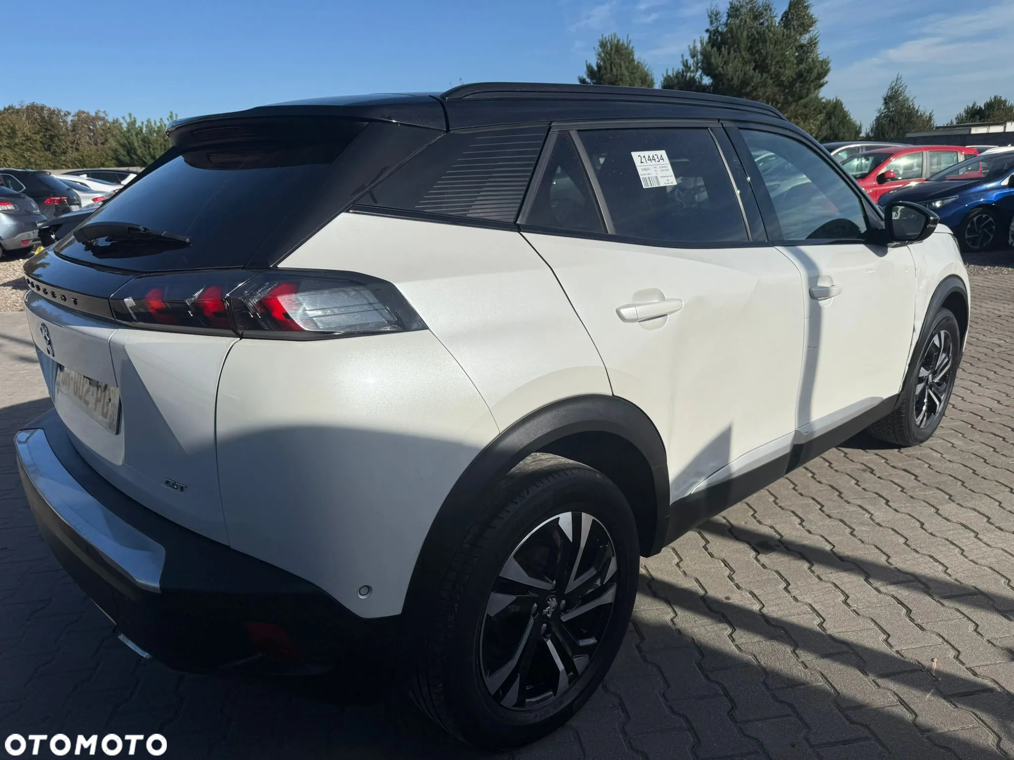 Peugeot 2008 1.2 PureTech GT Line S&S EAT8 - 5