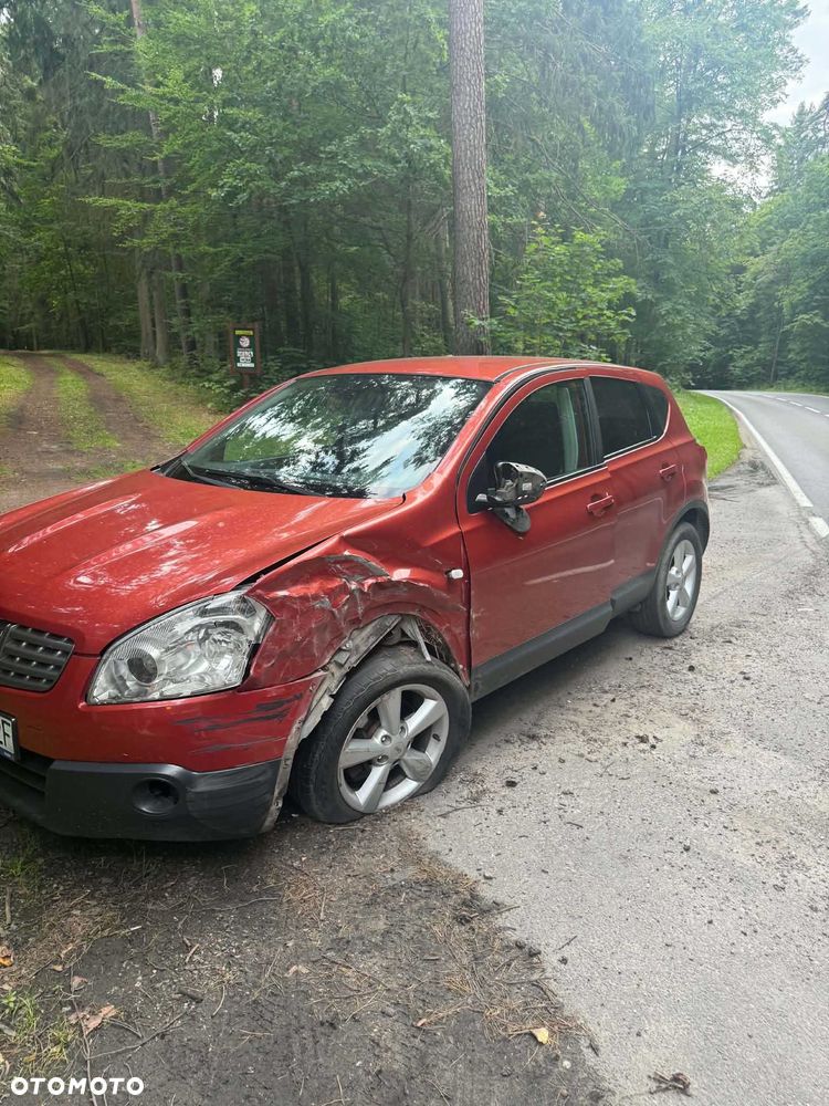 Nissan Qashqai - 1