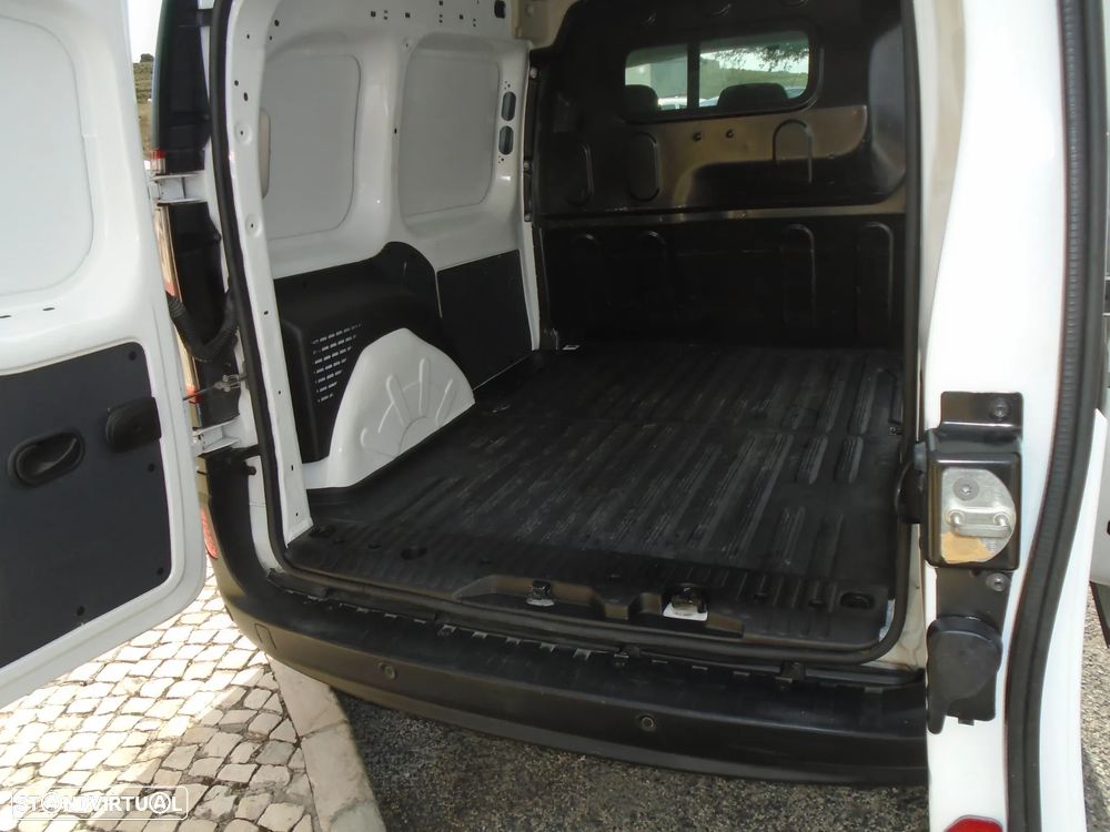 Renault Kangoo 1.5DCI 3- LUGARES 95 CV- 6V Nacional- IVA DEDUTIVEL - 25