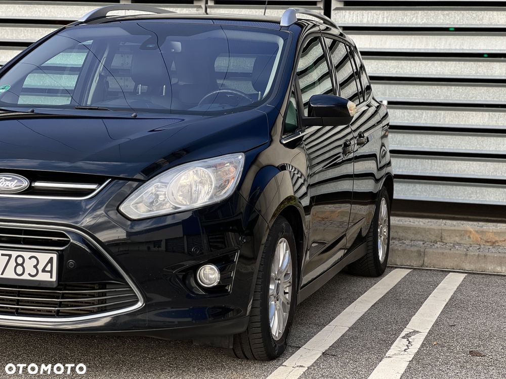 Ford Grand C-MAX - 33