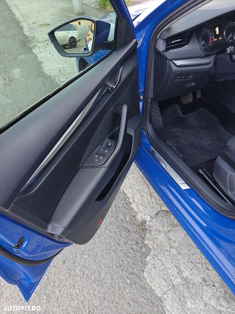 Skoda Octavia 2.0 TDI DSG Style - 7