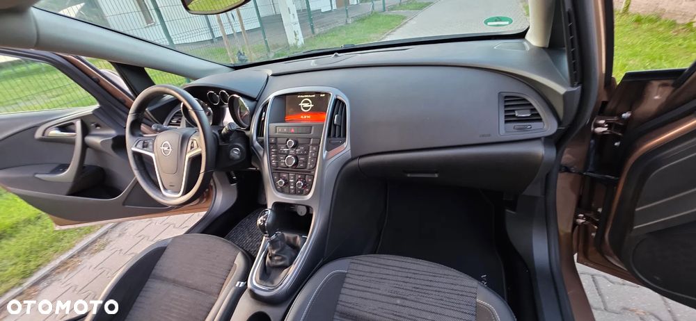 Opel Astra 1.4 Turbo Edition - 17