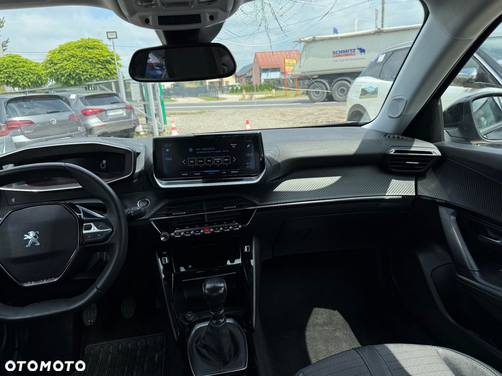 Peugeot 2008 - 13