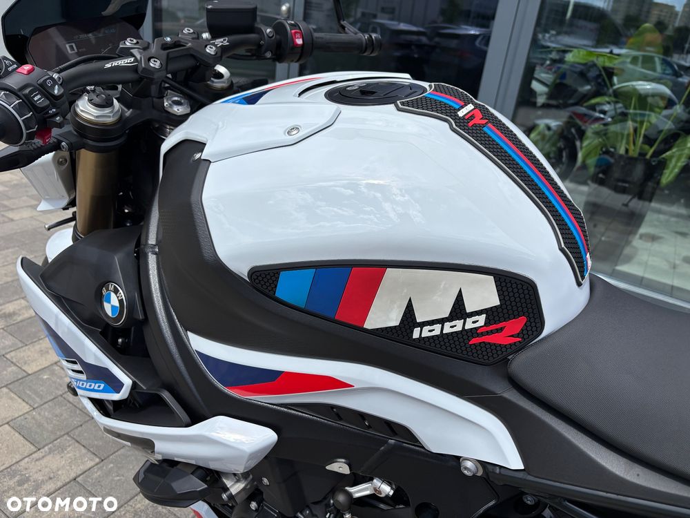 BMW S - 16