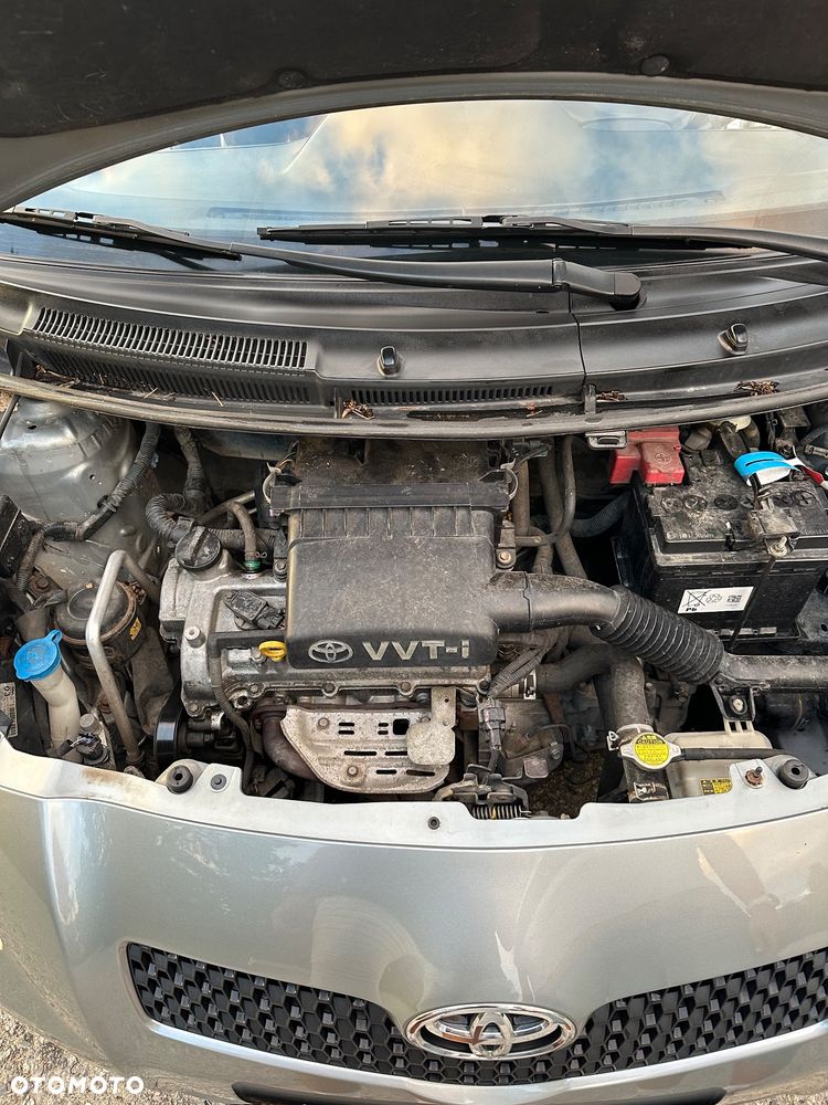 Toyota Yaris 1.3 Blue - 5