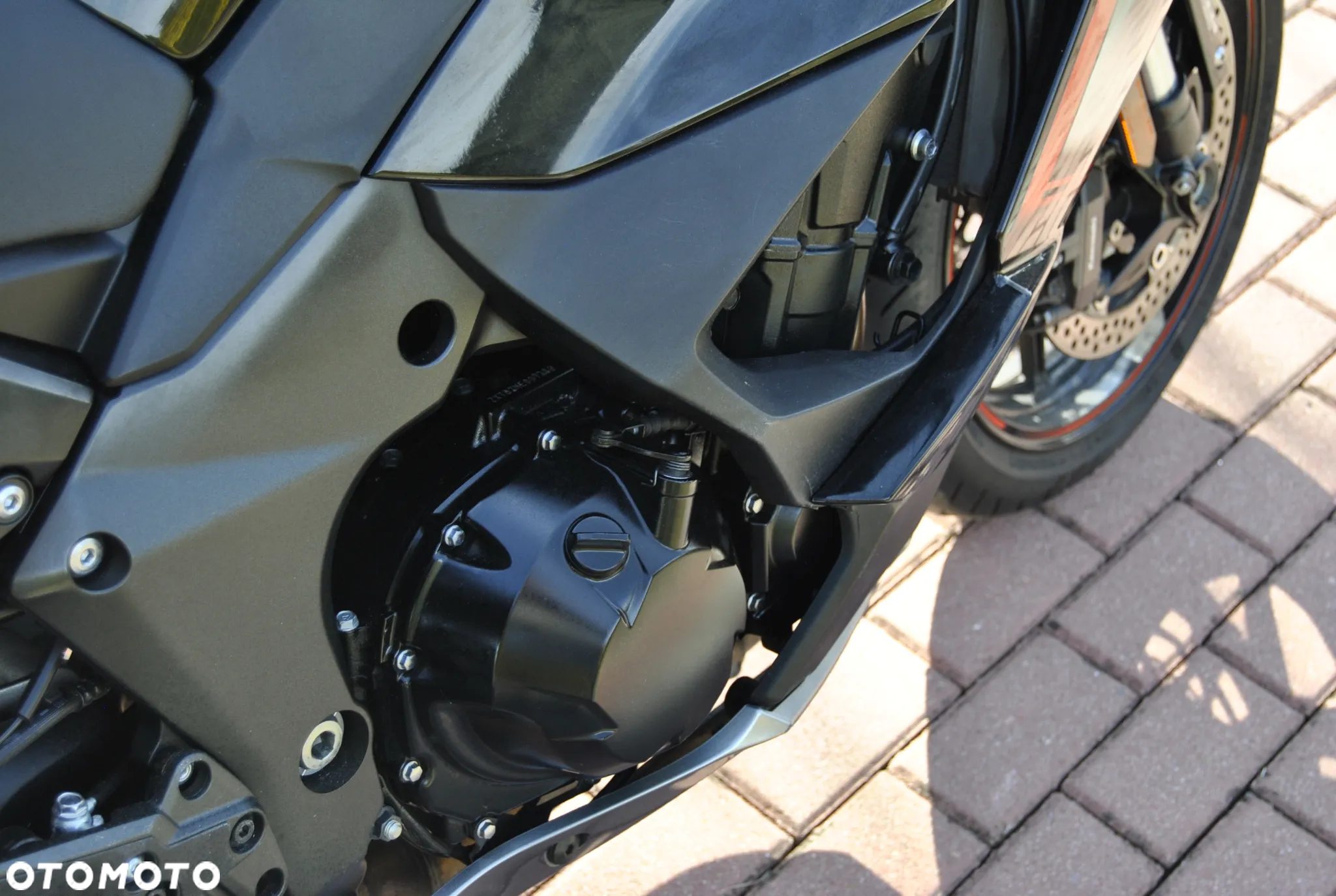 Kawasaki Ninja 1000 SX - 10
