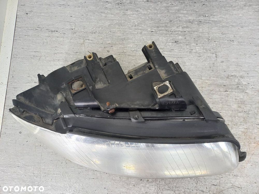 LAMPA PRZÓD PRAWA AUDI A4 B6 20-A007 TYC - 6