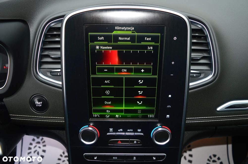 Renault Scenic - 20