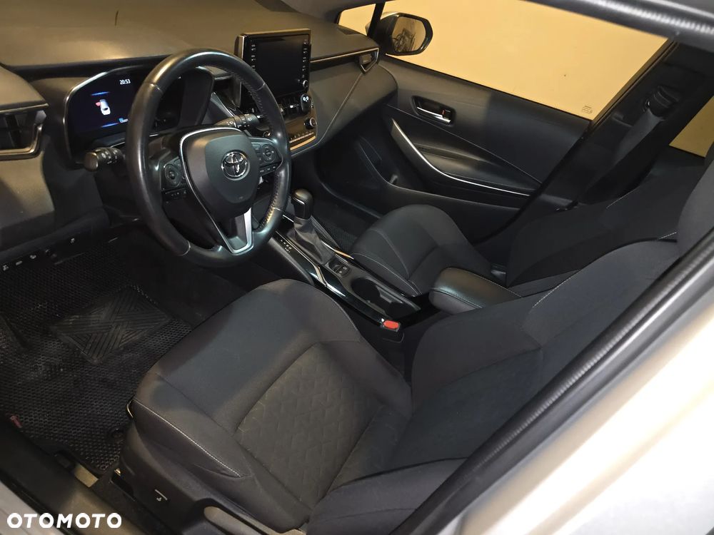 Toyota Corolla 2.0 Hybrid Comfort - 21