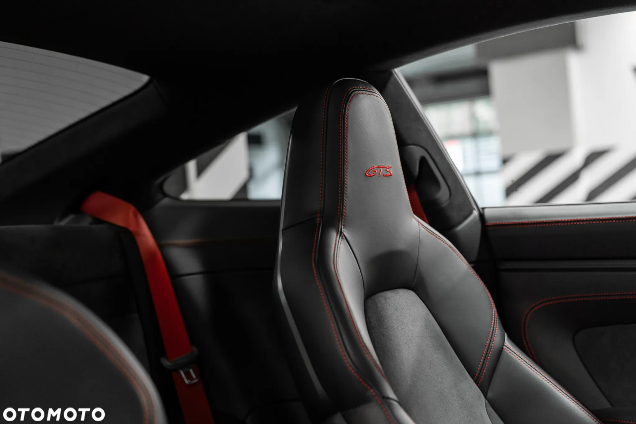 Porsche Carrera GT - 36