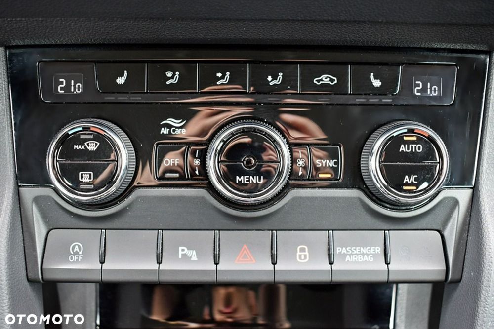 Skoda Karoq 1.5 TSI ACT Style DSG - 24
