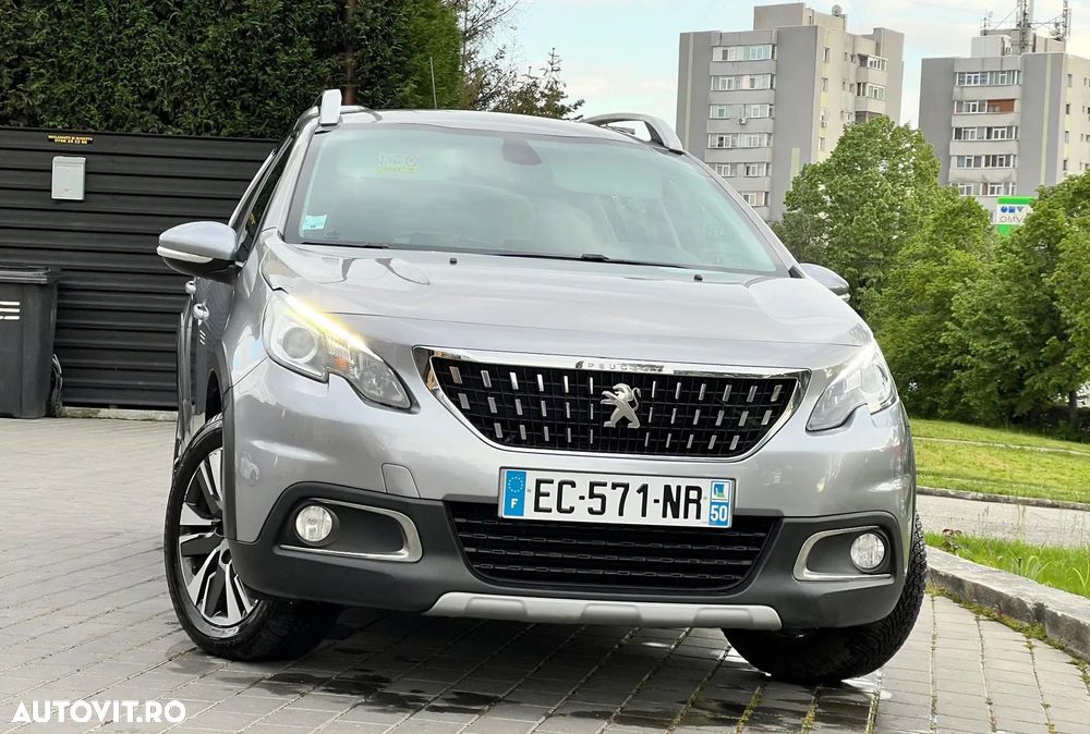 Peugeot 2008 1.2 L PureTech Turbo S&S Allure - 2