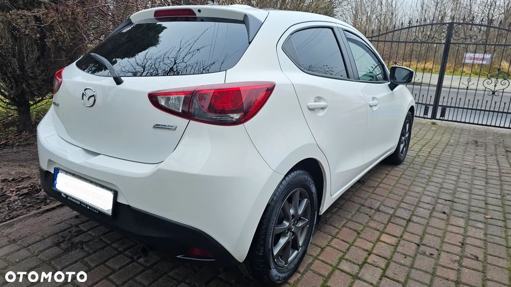Mazda 2 - 10