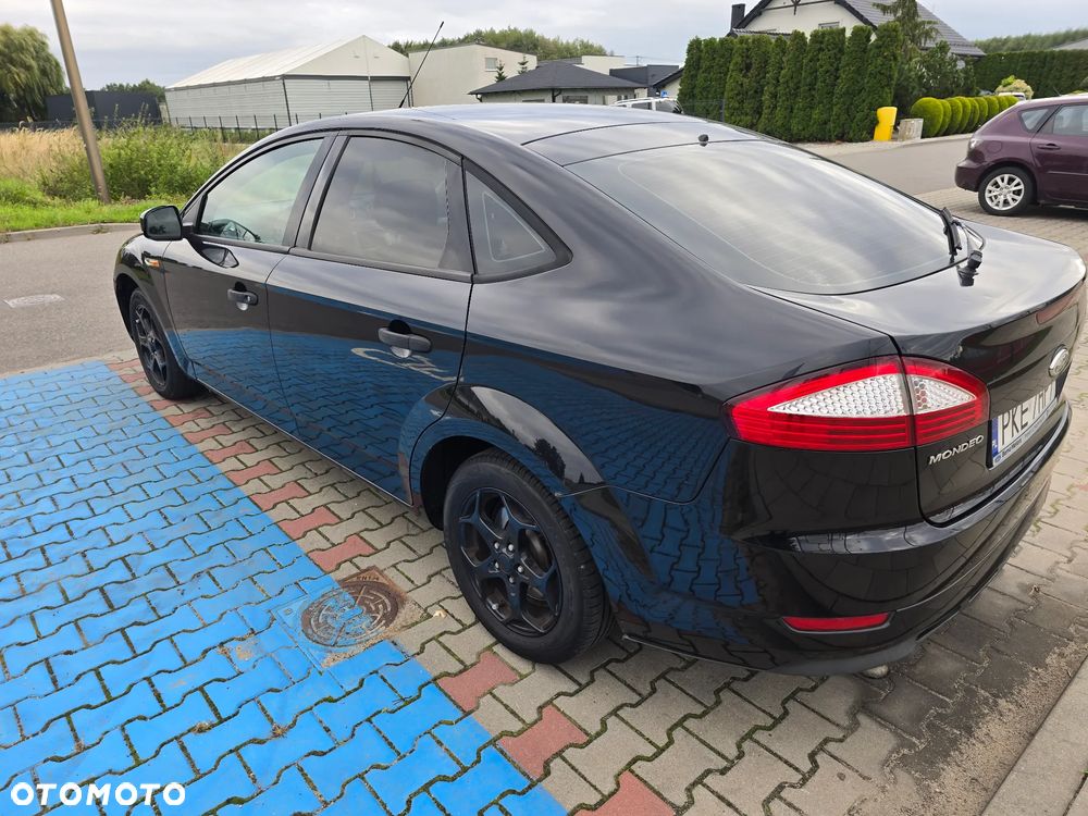 Ford Mondeo 1.8 TDCi Ambiente - 3