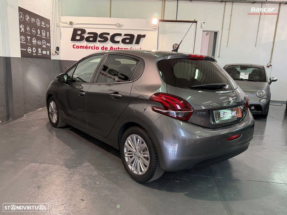 Peugeot 208 1.2 PureTech Signature - 7