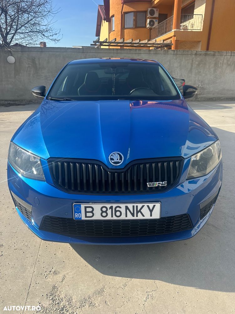 Skoda Octavia 2.0 TSI DSG RS - 2