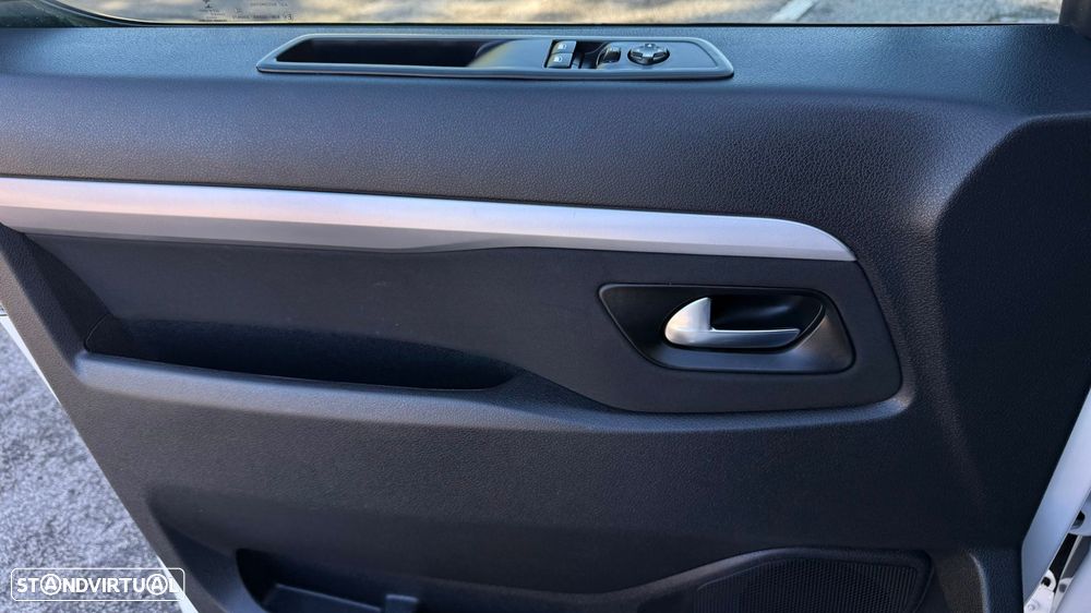 Opel Vivaro - 23