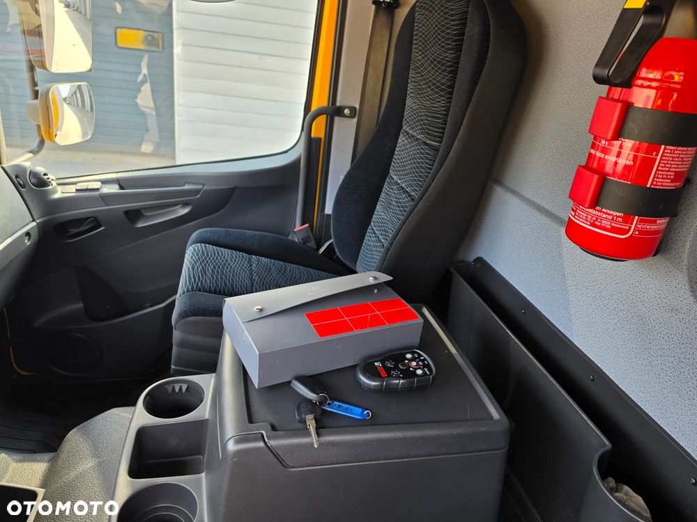 Mercedes-Benz Atego 1524 Chłodnia + Winda /Euro 6 / 2017 / 170 tys. km / 20 EP / Pneumatyka / Tempomat - 26