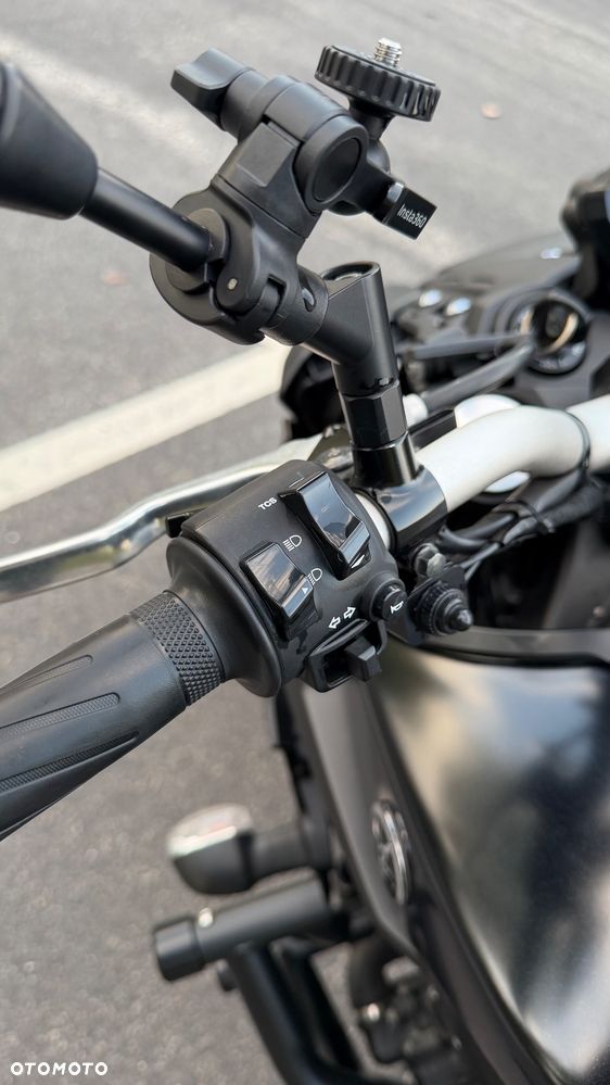 Yamaha MT - 11