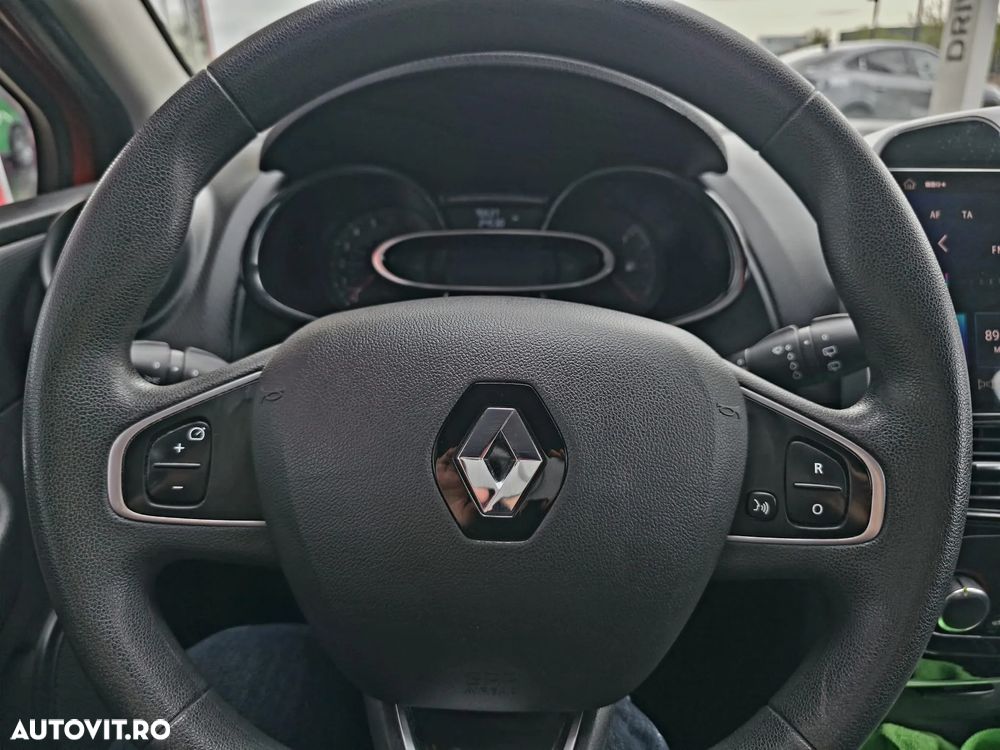Renault Clio TCe Life - 16