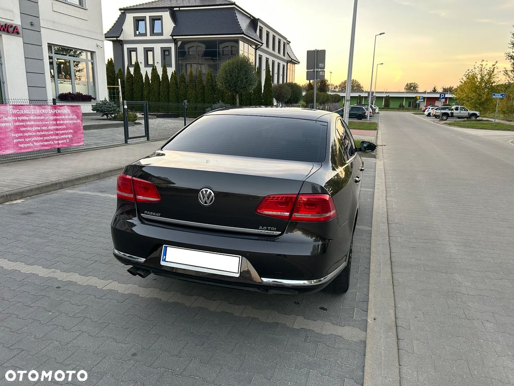 Volkswagen Passat 2.0 TDI Highline - 5