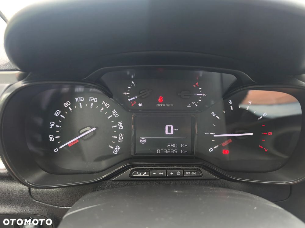 Citroën C3 1.2 PureTech Shine - 24