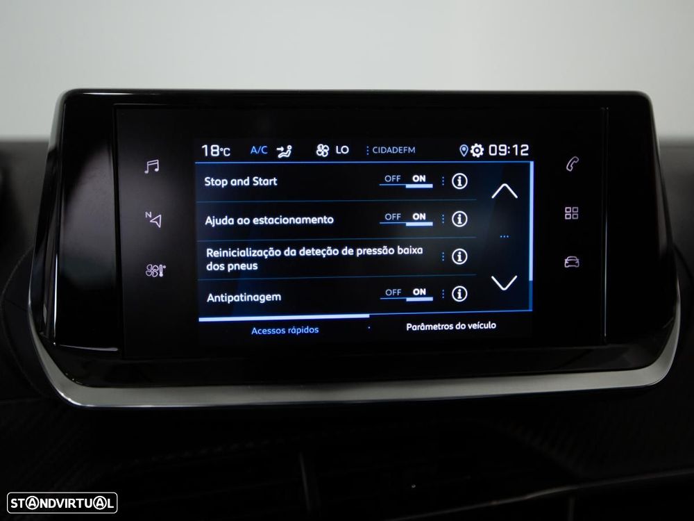 Peugeot 2008 1.2 PureTech Active Pack - 18