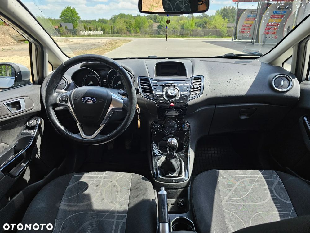 Ford Fiesta 1.0 EcoBoost Titanium - 10