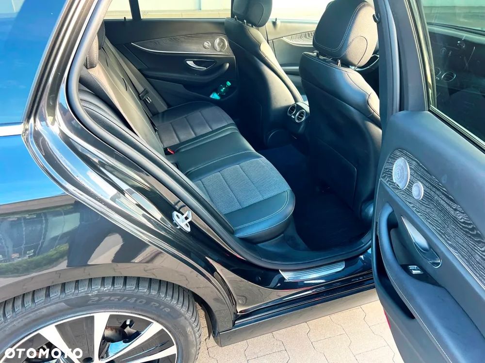 Mercedes-Benz Klasa E 300 de 4Matic T 9G-TRONIC AMG Line - 15