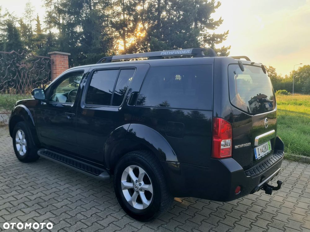 Nissan Pathfinder 2.5 dCi Platinum - 11