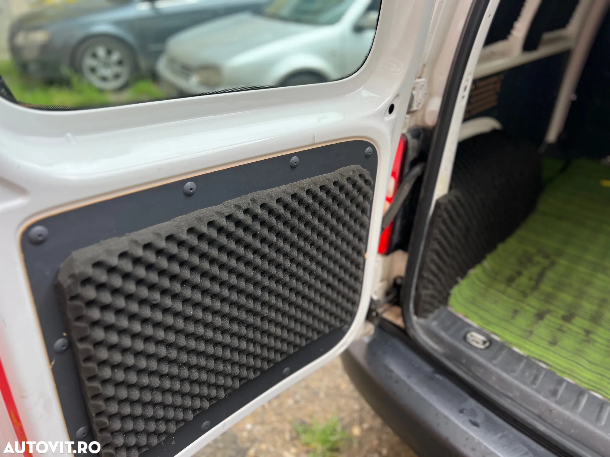 Volkswagen Caddy 1.6 TDI - 8