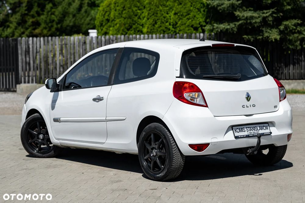 Renault Clio 1.5 dCi Luxe Dynamique - 11
