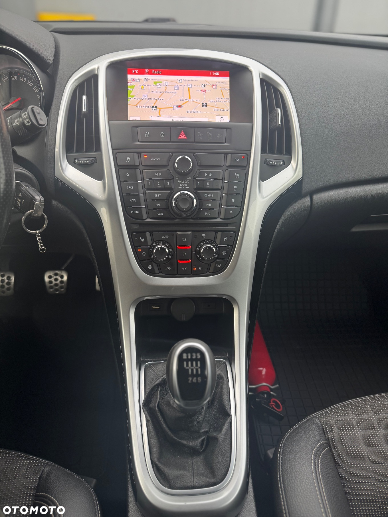 Opel Astra IV GTC 1.6 T SIDI Sport S&S - 3