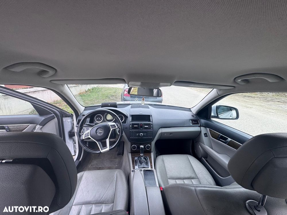 Mercedes-Benz C - 9