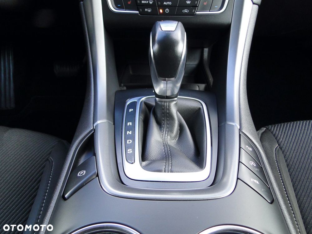 Ford Mondeo 2.0 TDCi Titanium PowerShift - 35
